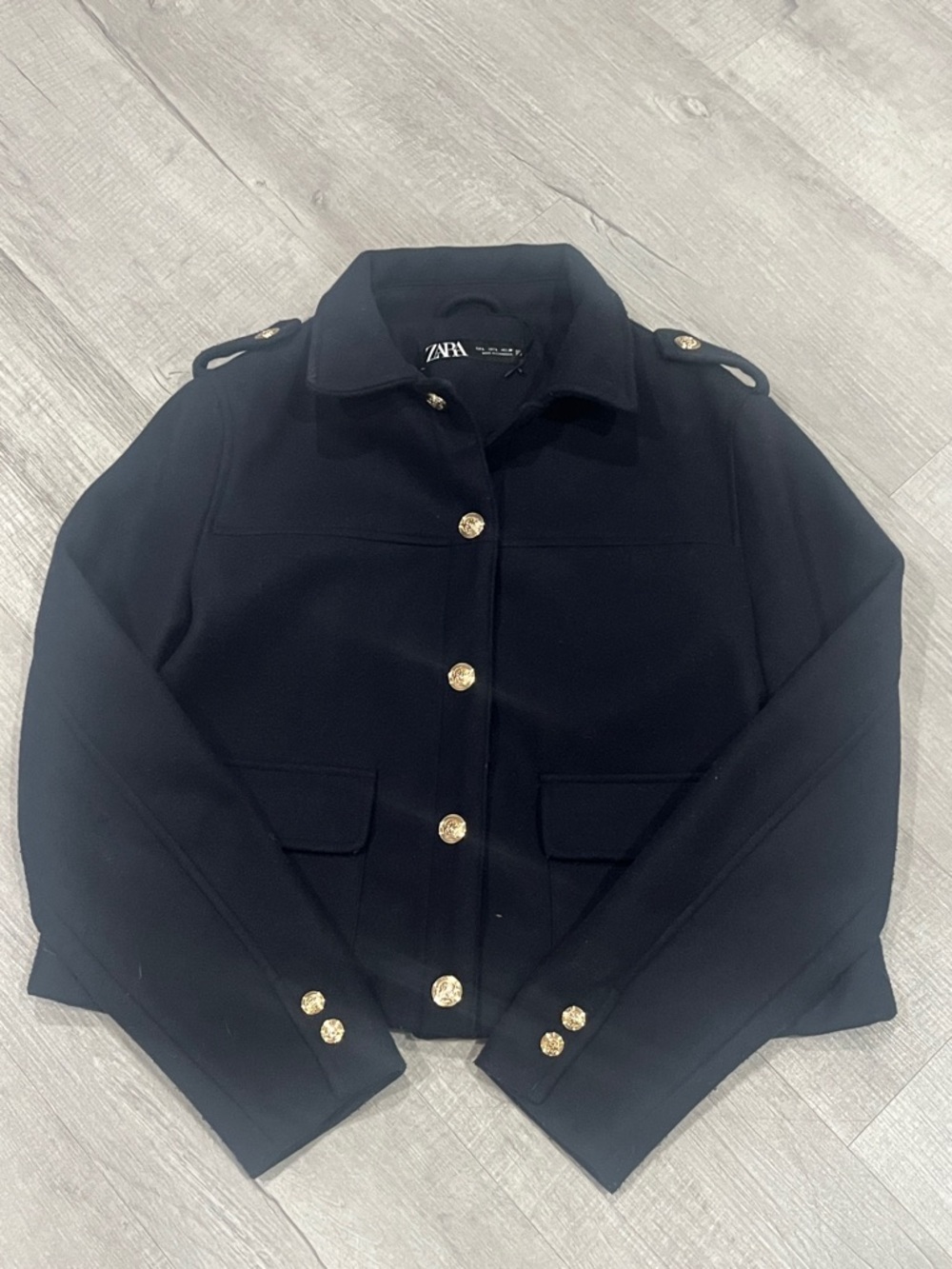 ✨Women’s fitted jacket✨